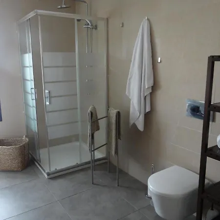 That Little Place In דירה