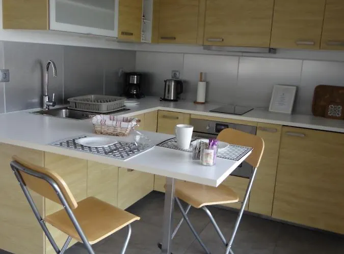 Апартаменты That Little Place In Баталья