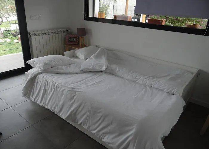 Апартаменты That Little Place In Баталья